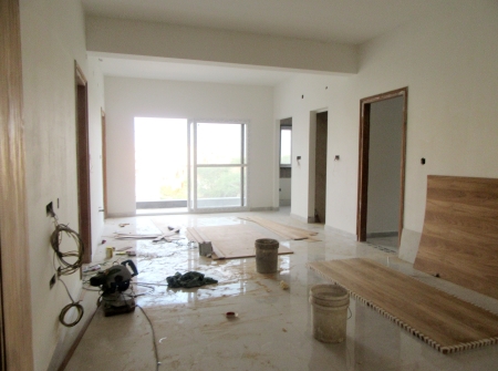6) Li id 391 - West Facing Flat Bedroom Entrances.jpg